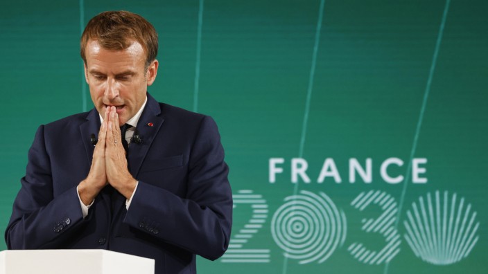 Frankreichs Präsident Macron präsentiert Investitionsplan
