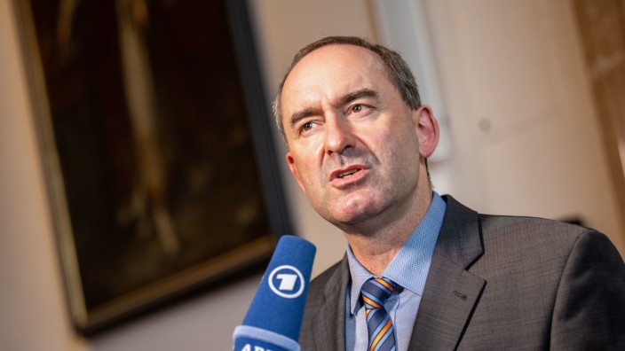 Bundestagswahl 2021: Wirtschaftsminister Hubert Aiwanger dürfte es, nach allem was man bislang weiß, tatsächlich darum gegangen sein, einen "wichtigen Beitrag" zur Bekämpfung der Pandemie zu leisten.