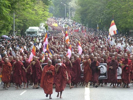 Protestierende Mönche in Birma; AP