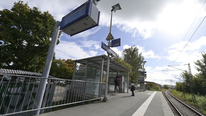 Aying: Der Bahnhof Großhelfendorf wird zur Großbaustelle und das Gleis voraussichtlich um sechs Meter tiefer gelegt.