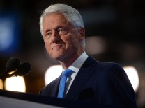 Vereinigte Staaten: Bill Clinton liegt auf der Intensivstation