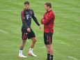 Trainer Julian NAGELSMANN (Bayern Muenchen) Lucas HERNANDEZ (Bayern Muenchen). FC Bayern Muenchen.Training an der Saebe; Nagelsmann Hernandez