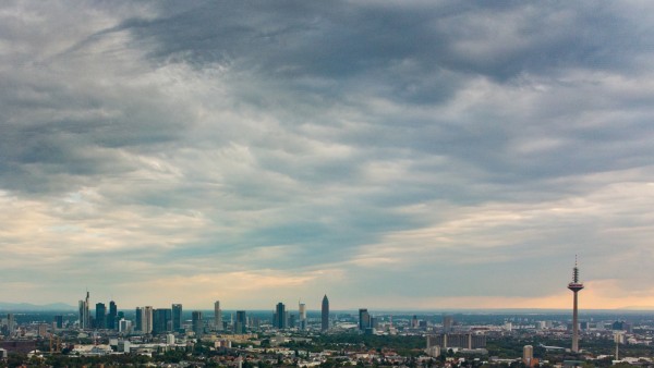 Wolken über Frankfurt