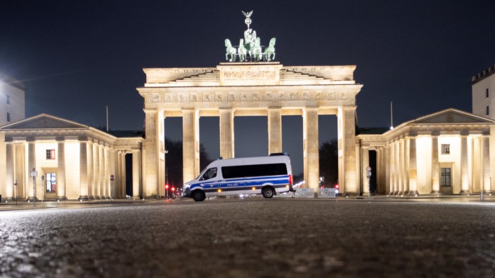 Coronavirus in Deutschland: Brandenburger Tor in Berlin während eines Lockdowns