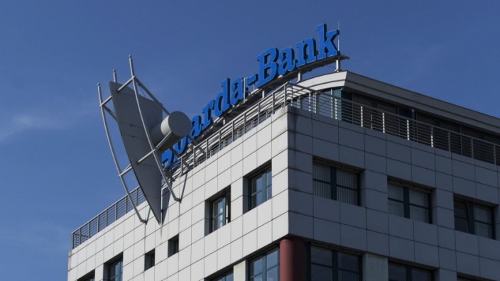 Sparda-Bank Unternehmenslogo auf der Unternehmenszentrale in Berlin Storkower Straße *** Sparda Bank corporate logo on t
