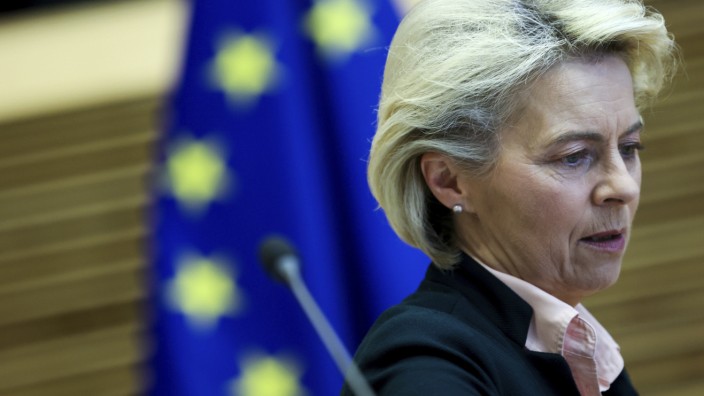 Konflikt mit Polen und Ungarn: EU-Kommissionschefin von der Leyen wollte eigentlich erst tätig werden, wenn der EuGH über die Klagen von Ungarn und Polen entschieden hat.