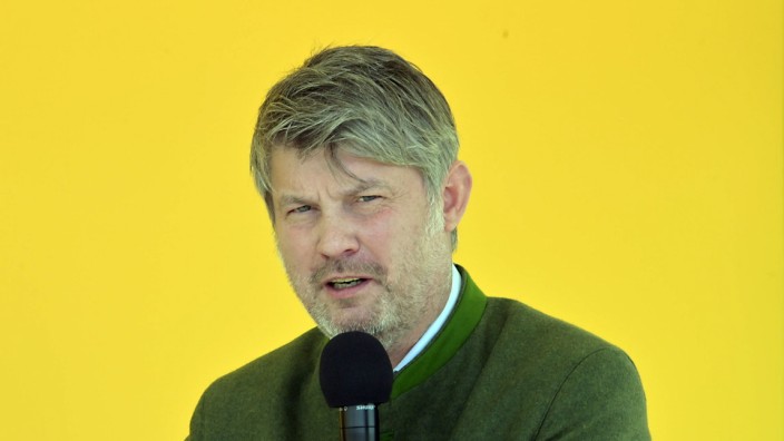 Aschheim: Will seine Amtszeit bis 2026 zu Ende führen: Aschheims erkrankter Bürgermeister Thomas Glashauser.