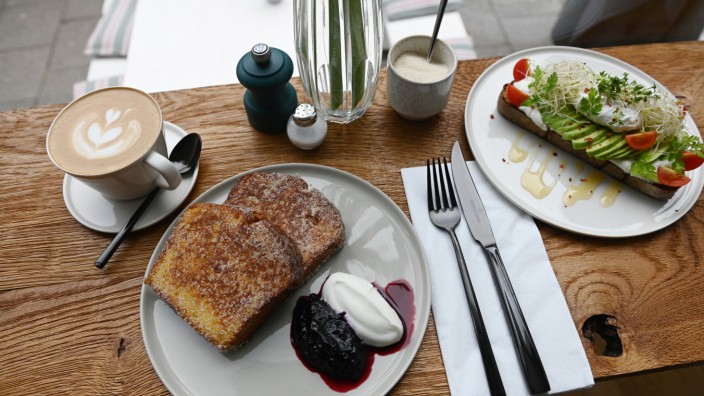 Frühstück in München: French Toast und belegte Brote bekommt man auch sonntags im Sorry Johnny in Haidhausen.