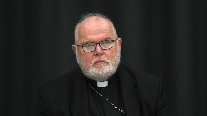 Katholische Kirche: "Wir bedauern sein Fernbleiben außerordentlich": Kardinal Marx nahm an der Vorstellung des Gutachtens nicht teil.