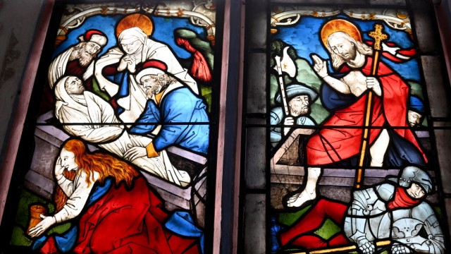 Blutenburger Buntglasfenster werden restauriert: Die historischen Fenster in der Schlosskapelle Blutenburg.