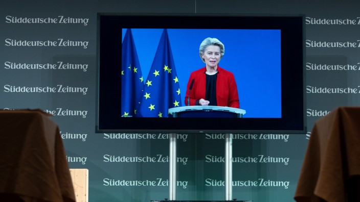 EU-Kommissionschefin Ursula von der Leyen per Videoschalte beim SZ-Wirtschaftsgipfel