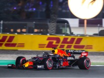 33 VERSTAPPEN Max (nld), Red Bull Racing Honda RB16B, action during the Formula 1 Ooredoo Qatar Grand Prix 2021, 20th r