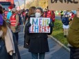 Gewerkschaft GEW Warnstreik Warnstreik der Gewerkschaft GEW in Berlin. Mehr als 6.000 Lehrer*innen und Erzieher*innen s