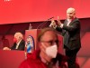 Uli HOENESS (former FCB President ), Ehrenpräsident, tries to speak to the fans, but left at the annual general Meeting