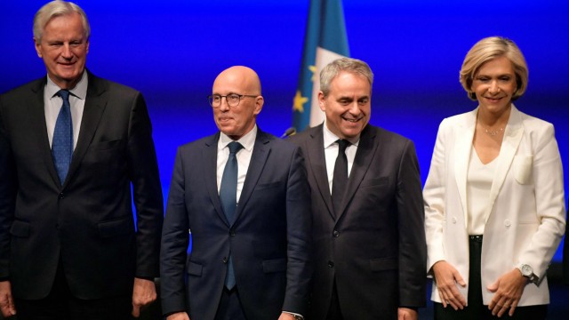 Frankreich: Vier der fünf Bewerber der Républicains für die Kandidatur zur Präsidentschaft: Michel Barnier, Éric Ciotti, Xavier Bertrand und Valérie Pécresse (von links). Nicht auf dem Bild: Philippe Juvin