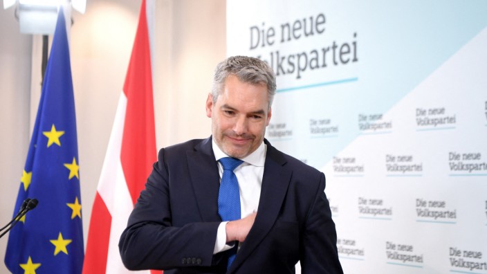 Österreich: Nach Kurz und Schallenberg soll Innenminister Nehammer österreichischer Bundeskanzler werden.