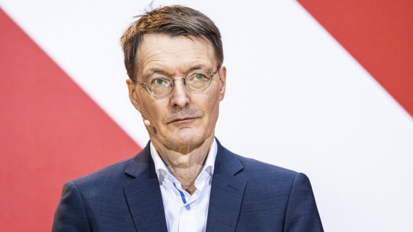 Karl Lauterbach, designierter Bundesminister fuer Gesundheit, aufgenommen im Rahmen der Nominierung der kuenftigen Bund