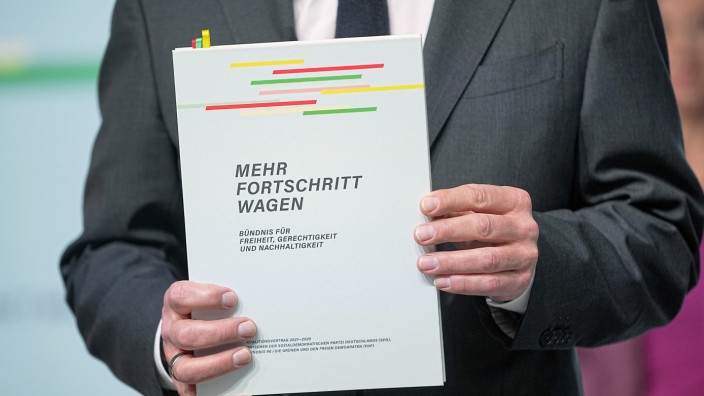 Unterzeichnung Koalitionsvertrag von SPD, Grünen und FDP