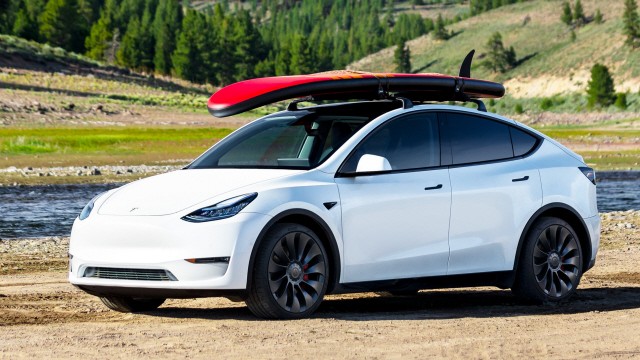 Tesla Model Y - kleiner SUV im Test - Auto & Mobil - SZ.de