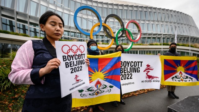 China und Tibet: Aktivisten demonstrieren im November vor dem Hauptquartier des IOC in Lausanne.