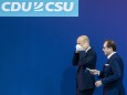 (R-L) Alexander Dobrindt, Vorsitzender der CSU-Landesgruppe im Deutschen Bundestag, und Ralph Brinkhaus, Vorsitzenden d