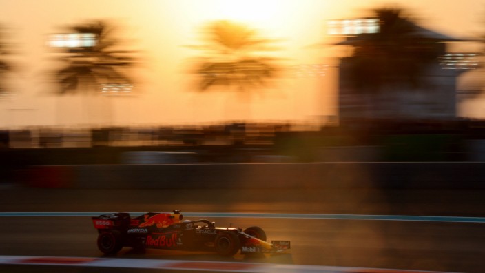Saisonfinale der Formel 1: Der Schnellste am Samstag: Max Verstappen hat sich auf dem Yas Marina Circuit die beste Ausgangslage für den Grand Prix rausgefahren.