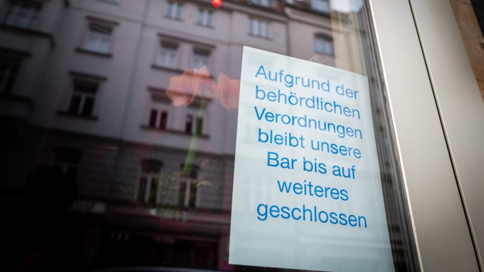 Corona-Pandemie: Die Corona-Beschränkungen treffen auch die queere Community in München. Das Café Nil in der Hans-Sachs-Straße hat derzeit geschlossen.