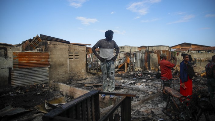 Haiti: Durch die Explosion des Tanklasters sind im Norden Haitis etwa 20 Häuser abgebrannt.