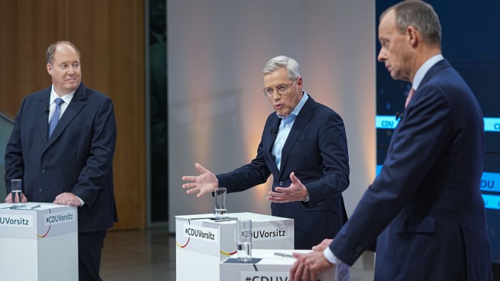 CDU-Vorsitz: Helge Braun, Norbert Röttgen und Friedrich Merz beim Townhall
