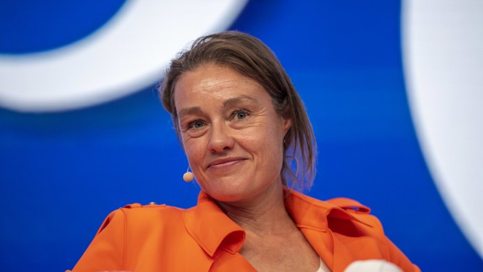 Machtkampf im DFB: Katja Kraus, Mitbegründerin der Initiative "Fußball kann mehr" bei einem Kongress in Düsseldorf.
