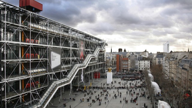 Nachruf auf Richard Rogers, Architekt des Centre Pompidou: Das Centre Pompidou solle, so sagte Richard Rogers, "ein Ort für alle Menschen sein, jung und alt, arm und reich, Menschen aller Religionen und Nationen - eine Mischung aus Times Square und dem British Museum".