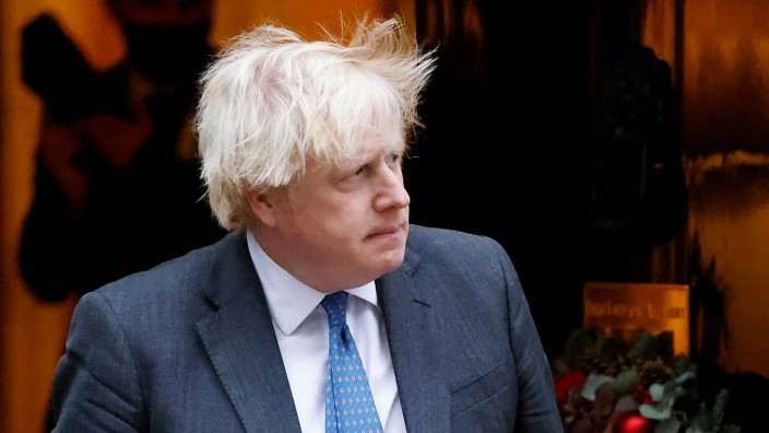 Corona in Großbritannien: Premierminister Boris Johnson in der Downing Street in London.