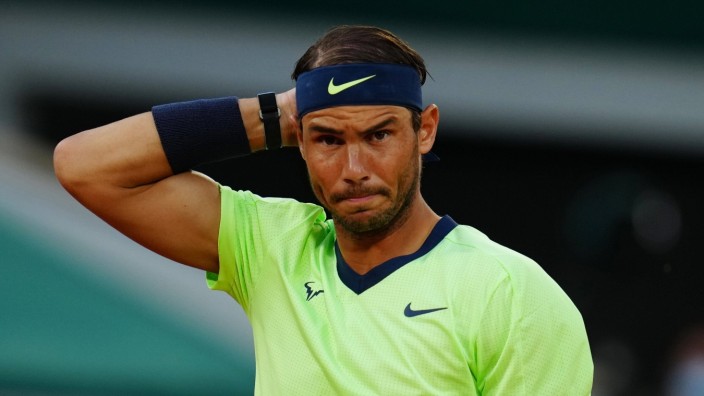 Coronavirus: Weiß noch nicht, ob er bei den Australian Open antritt: Tennisprofi Rafael Nadal, 35, hat sich bei einem Einladungsturnier mit dem Coronavirus infiziert.