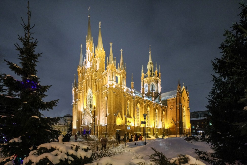MOSCOW, RUSSIA - DECEMBER 24, 2021: A view of the Roman Catholic Cathedral of the Immaculate Conception during a Midnig