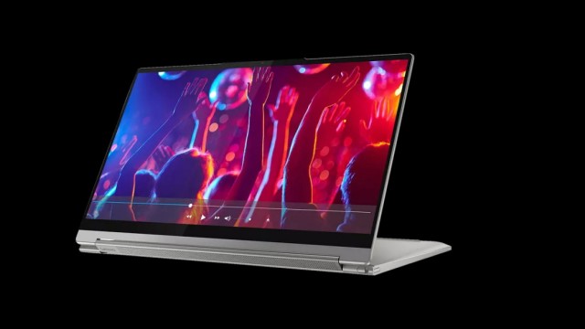 Convertible Laptops: Bei Yoga von Lenovo überrascht der kraftvolle Sound.