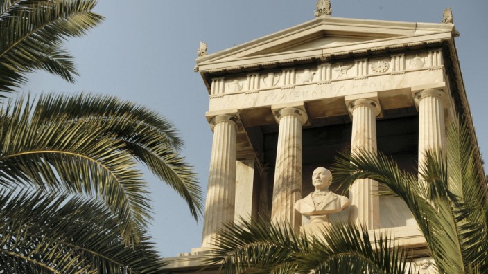 Heinrich Schliemann: Heinrich Schliemanns Grab auf dem Zentralfriedhof in Athen.