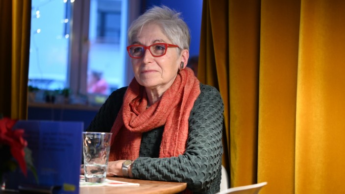 SZ-Hilfsaktion: Im Café Eigenleben will Irmgard V. andere Menschen mit ihrer Lebenserfahrung unterstützen.