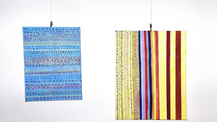 Germering: Immer wieder durchbricht Helga Keup in ihren Kunstwerken Farbflächen mit farbigen Linien.