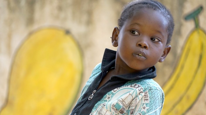 Entwicklungshilfe: Ein Mädchen im Kindergarten des Vereins "Nala - Bildung statt Beschneidung". Schon die Kleinen werden aufgeklärt.