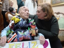 Spanien: Ältester Mann der Welt mit 112 Jahren gestorben