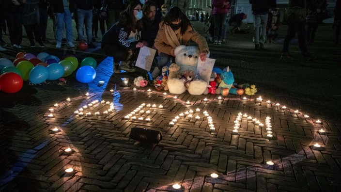 Getöteter Vierjähriger: Im niederländischen Vrouwenpolder in Zeeland trauern die Menschen um den getöteten vierjährigen Dean aus Belgien. Seine Leiche war hier am Montag gefunden worden.