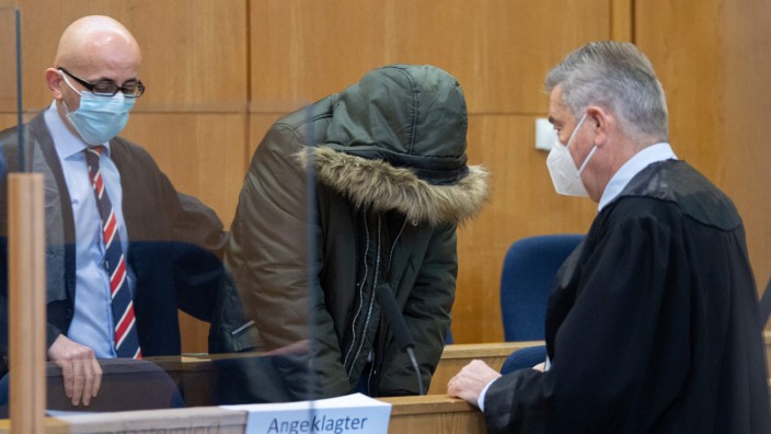 Justiz: Alaa M. im Gerichtssaal in Frankfurt, wo er sich wegen Mord und Folter verantwortet muss.