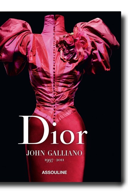 Haben und Sein: Genialer Künstler: John Galliano ist eine umstrittene Modefigur, seine Kreationen, zu sehen in einem neuen Dior-Buch, bleiben spektakulär.