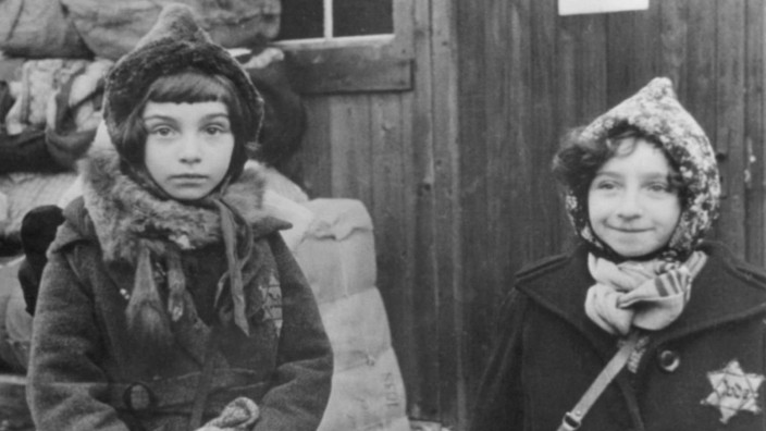 Gedenken: Wer waren die beiden Mädchen, die am 20. November 1941 gemeinsam mit knapp 1000 anderen Menschen von München nach Litauen deportiert wurden? Vielleicht kann die neue Initiative darauf eine Antwort geben.