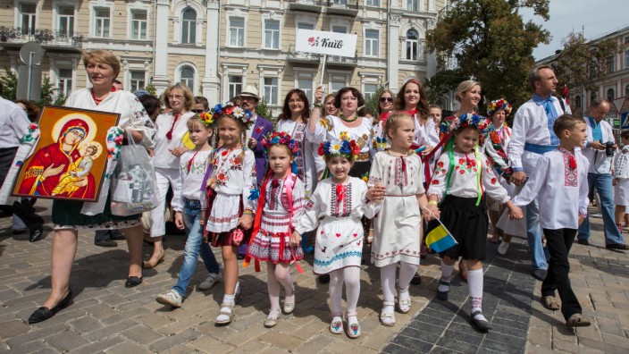 Ukraine feiert Unabhängigkeit mit Militärparade