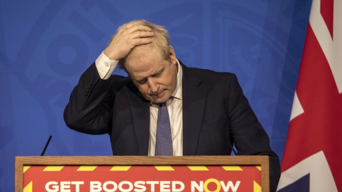 "Partygate"-Affäre: Premierminister Boris Johnson während einer Pressekonferenz in der Downing Street Anfang des Monats