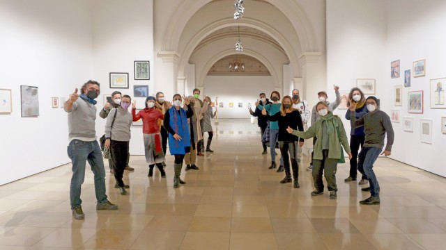 Kulturpolitik: Freude in heiligen Hallen: Die Galerie der Künstler darf im Seitenflügel des Museums Fünf Kontinente bleiben.