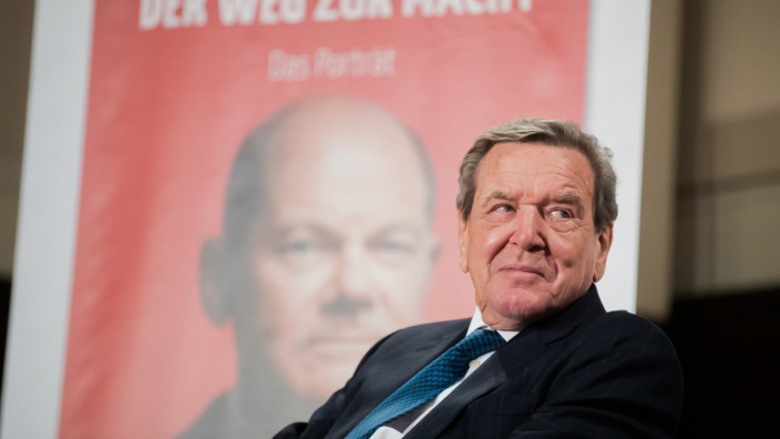 SZ am Morgen: Wo steht die SPD in Sachen Russland? Von seinem Vorvorgänger Gerhard Schröder gesäte Zweifel kann Bundeskanzler Olaf Scholz nicht gebrauchen.
