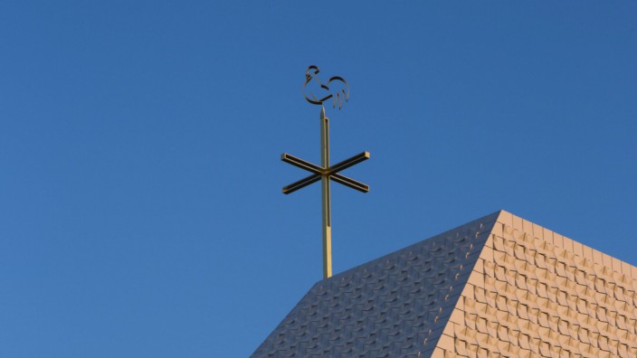 Architektur in München: Dem von Andreas Meck geplanten Kirchenzentrum in Poing bei München wurde der bedeutsame Architekturpreis "Große Nike" verliehen.
