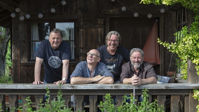 Kult-Band: Rudi Baumann, Günther Lohmeier, Stevie Moises und Franz Meier-Dini (von links) lassen als klassische Folkrockband die alten Hits wieder auferstehen.
